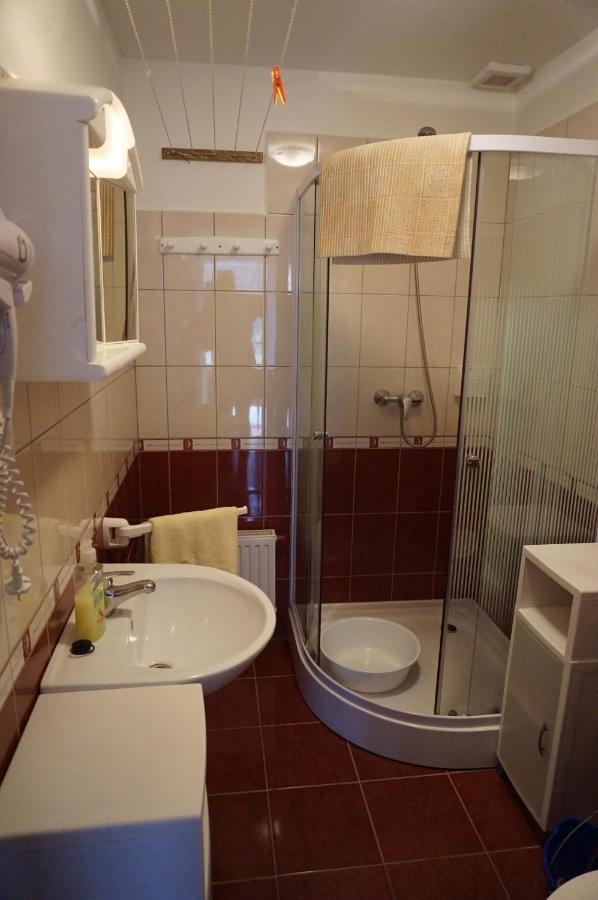Atlas Apartman Bük Esterno foto