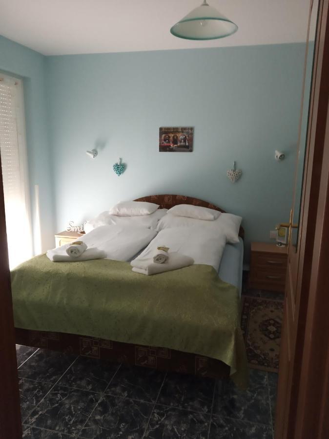 Atlas Apartman Bük Esterno foto