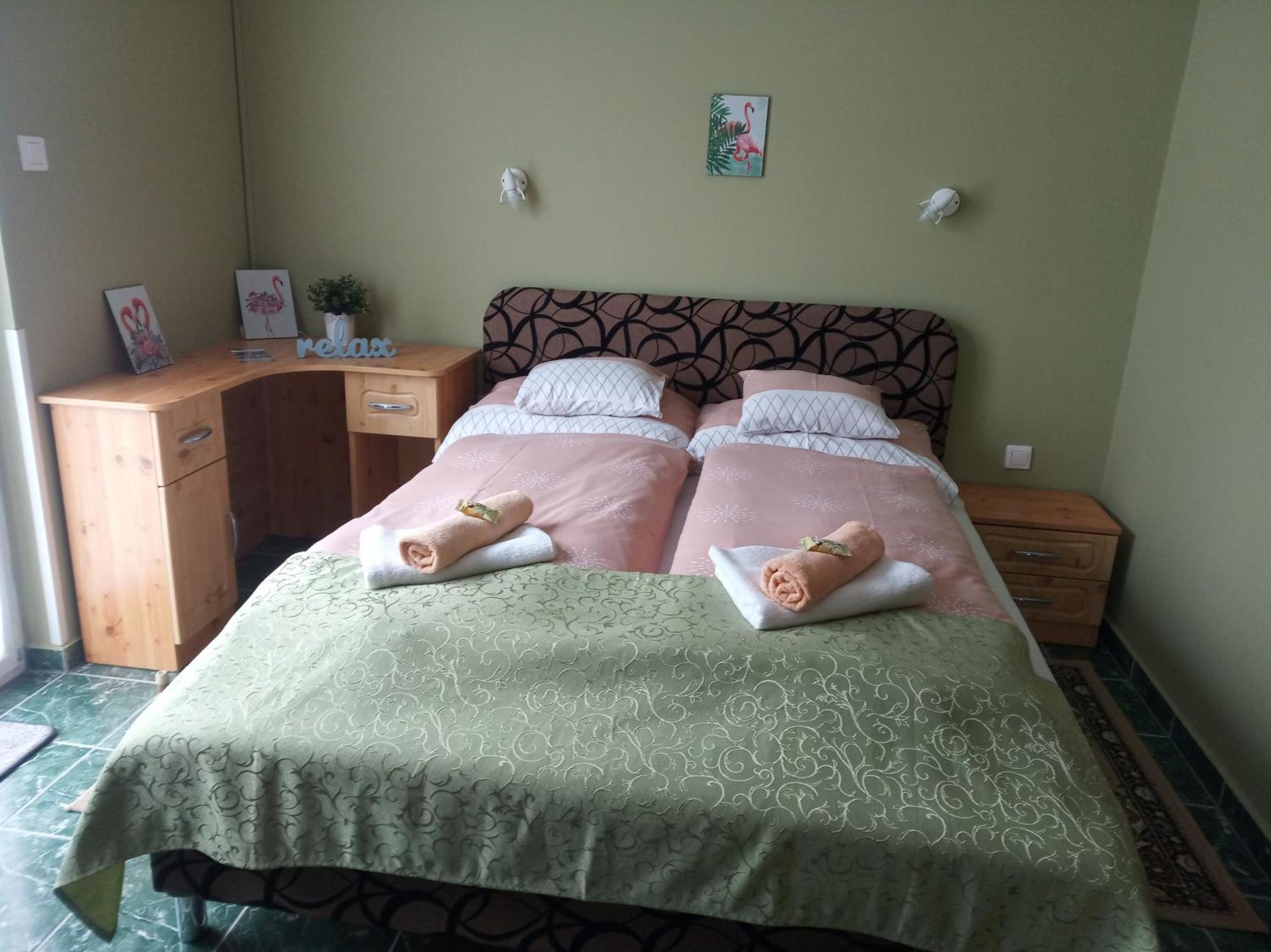 Atlas Apartman Bük Esterno foto