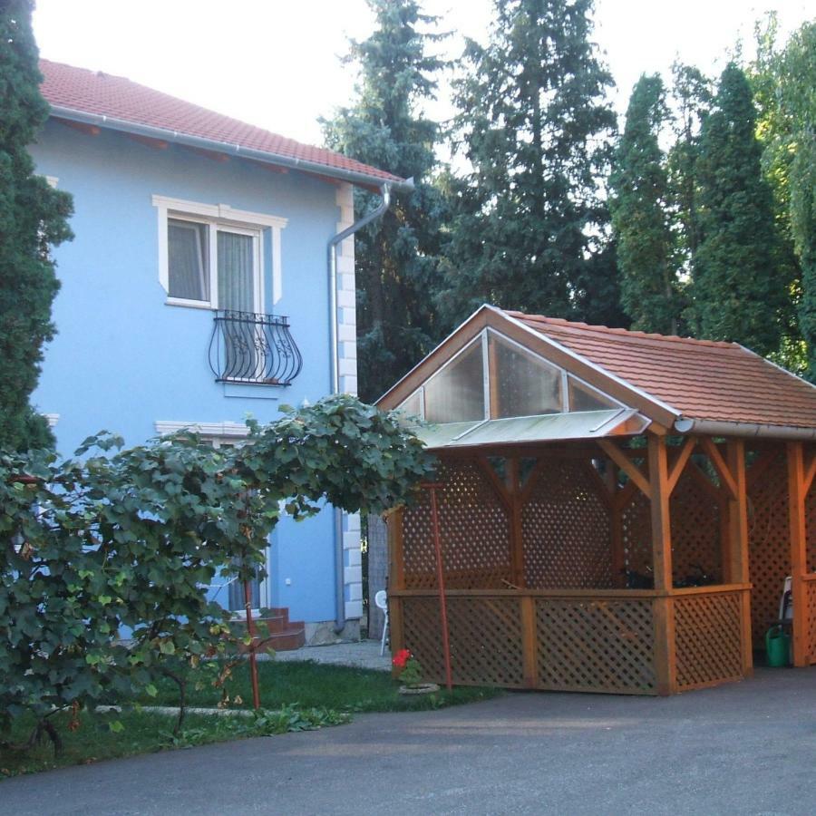Atlas Apartman Bük Esterno foto