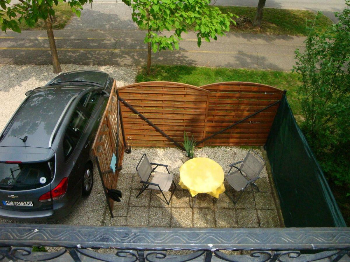 Atlas Apartman Bük Esterno foto